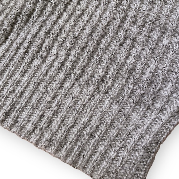 💫4/30 F21 Chunky Knit Turtleneck Sweater - Picture 3 of 9